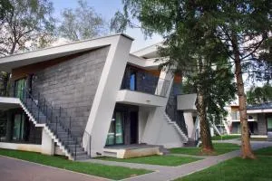 奥扎定居点酒店 - 萨拉热窝