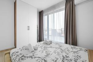 Stylish 2BR w Free Parking near Lokomotiv Stadium