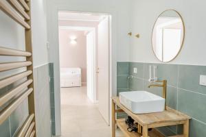 Velvet Residence