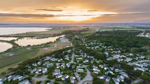 Bungalow neuf 6-8 pers Camping 4 étoiles Le lac des Rêves