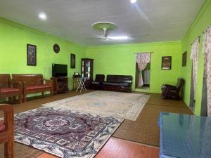 Shahazhani Homestay Mersing ISV 01002