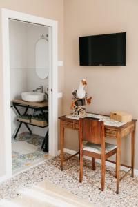 RioMarin2 CanalView, AC, WF, 10 min from bus or train