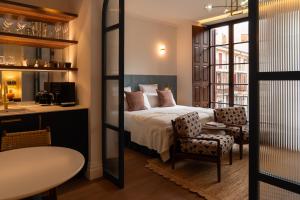 Casa Roca - Palma Old Town Wine Hotel