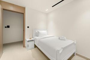 FIRST CLASS 2BR Bright Haven Near Circle Mall