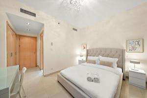 FIRST CLASS 1BR Luxury Marina View Living