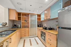 FIRST CLASS 1BR Luxury Marina View Living