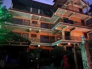 sauraha alley inn
