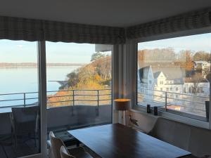 Sea view two-room apartment in hotel complex