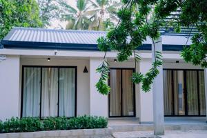 Cinnamon House Wadduwa Private Pool Villa