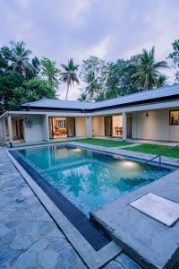 Cinnamon House Wadduwa Private Pool Villa