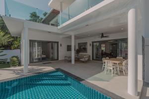 Happy Family Villa 3 -New 7 bedrooms Private Pool Villa South Phuket near beautiful beaches