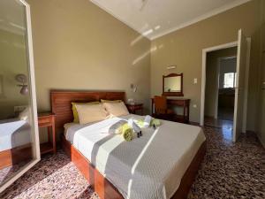 Artemis Garden House