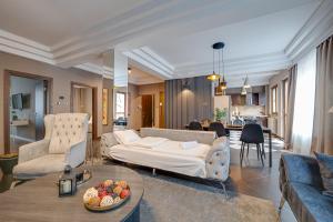 Central Sofia Designer Stay - 2BDR on Stamboliyski 25