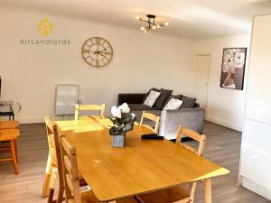 Unique 2 Bedroom Flat in the Heart of Reading!