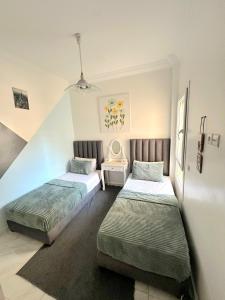 Spacious 3 Bedroom Apartment, Secure Residence in Rte Immouzzar Near Akdital Hospital