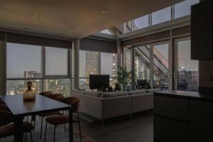 Perfect place - 2 bedroom in The Edge