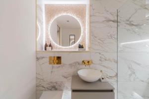 Perfect place - 2 bedroom in The Edge