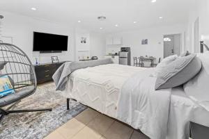 Cozy One Bedroom Apartment in Queens