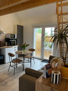 Aux Pas Sages, 4 logements mitoyens, proche mer