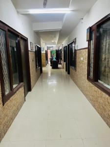 Hotel Sukoon Central - Ramesh Nagar Metro