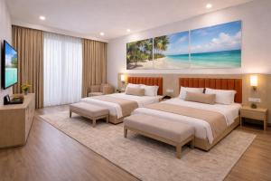 Hotel Paragon Suites Delhi - With Free Airport Pick Up