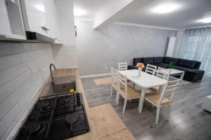 Apartament 2 camere Moonlight Mamaia et 1