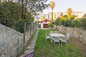 Garden Apartment in Porto Old Town Private Suite