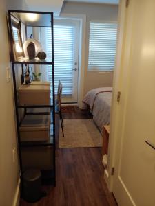 Elegant Private Guest Suite - Close to Transit