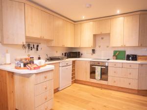 Steading Cottage - Ukc5957
