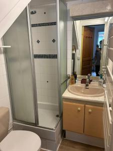 Charmant 2 pièces République & Canal Paris X