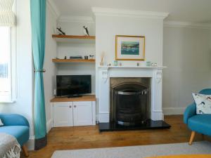 43 Sandquay Road