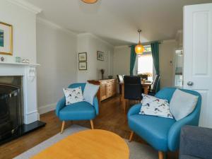 43 Sandquay Road