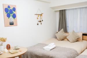 JR Shin-Osaka 1 min Airport direct Namba Umeda USJ direct 2 beds 3 people Wet and dry separation and kitchen