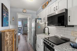 Beach Dreams 1 Bedroom located in Garden City