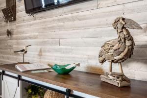 Beach Dreams 1 Bedroom located in Garden City