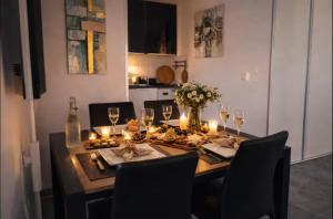 Cocon marseillais Silo balcon, clim & parking