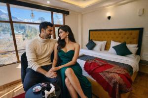 Hotel oscar Mountain Retreat Near To Old Manali Luxury Room With Mountain & Orchid View Luxury Rooms with Best View !!!!!!!