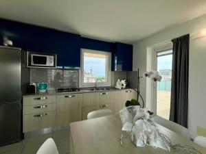 Penthouse with rooftop terrace and sea views