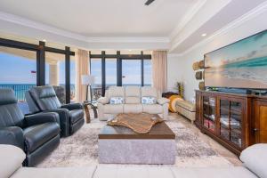 The Oasis 411 formerly Phoenix West II 411