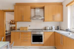 #337 Great 2BR Apartment Terrace in Albufeira