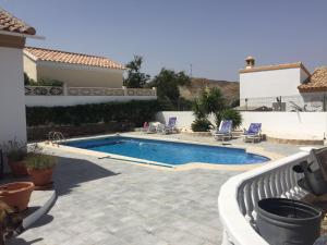 Villa Sparrow, Arboleas