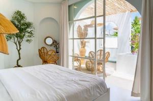 Villa Skyros Santorini style-private pool