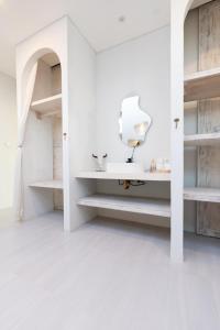 Villa Skyros Santorini style-private pool