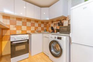 Dohány 2BR Chic Apartment