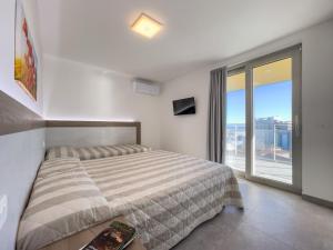 Penthouse with sea and lagoon view
