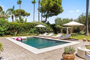 Villa Hermossa with Private Pool in Balearic Islands