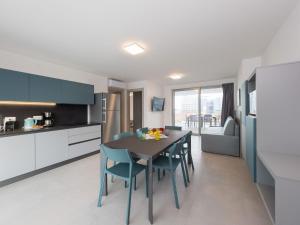 Spacious apartment near beach