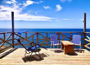 Real Jamaica - 5 Cabins right beside the sea