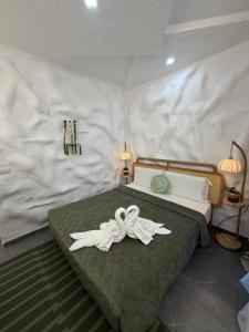 Ilio Boutique Swim Up Rooms