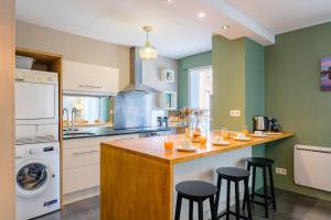 T3 avec Parking Clim Bus au pied, métro 5min